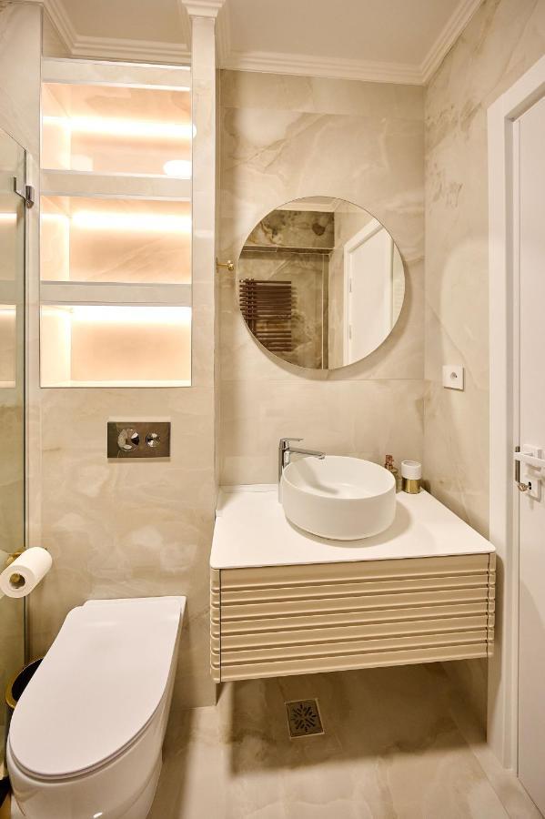 Wave N' Sea Apartment In Infinity Beach Resort - Parking Mamaia Bagian luar foto