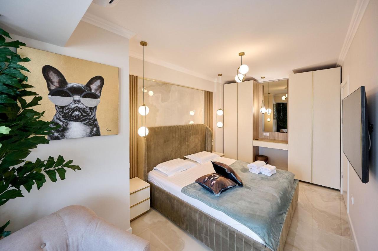 Wave N' Sea Apartment In Infinity Beach Resort - Parking Mamaia Bagian luar foto