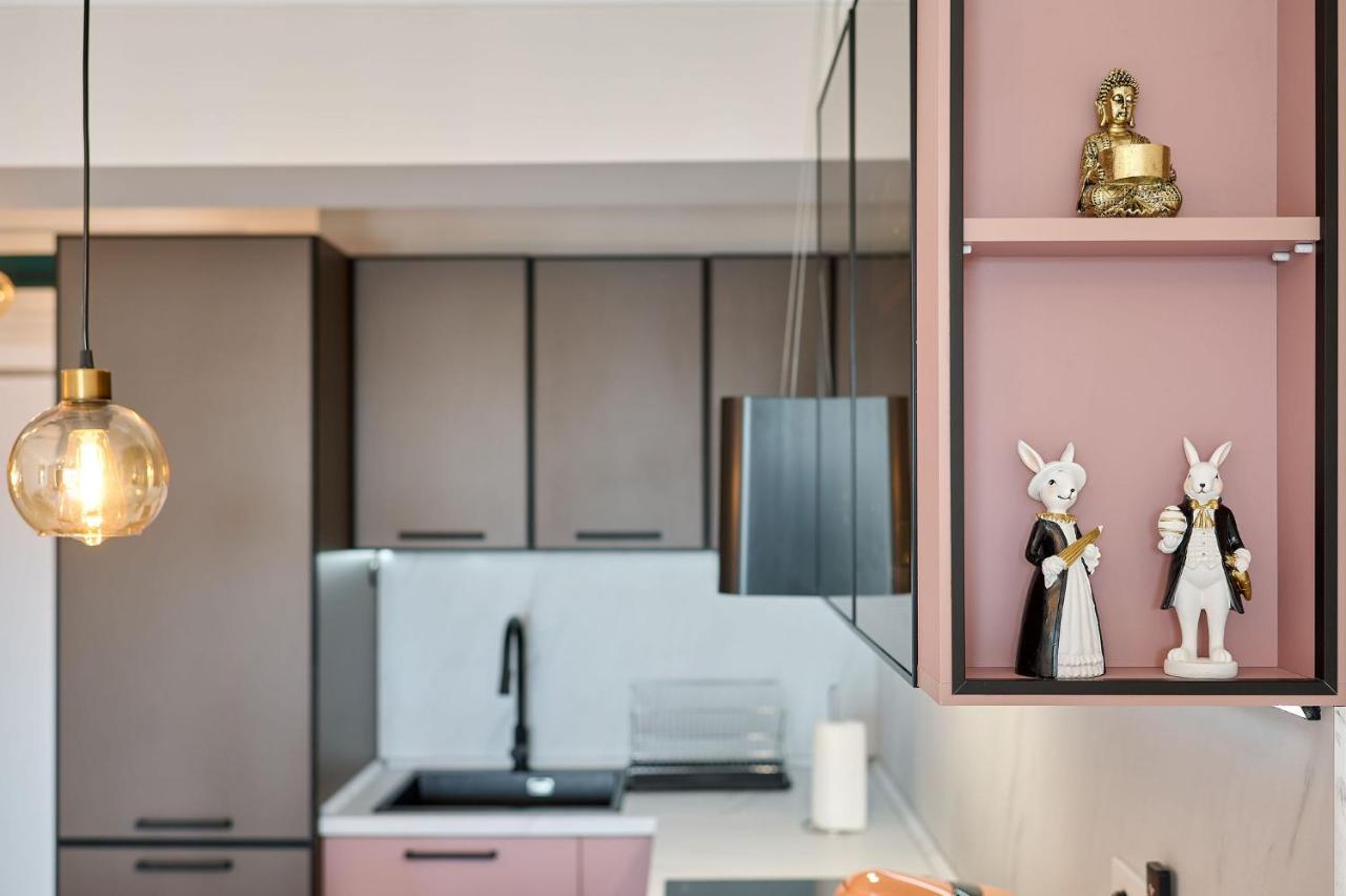 Wave N' Sea Apartment In Infinity Beach Resort - Parking Mamaia Bagian luar foto
