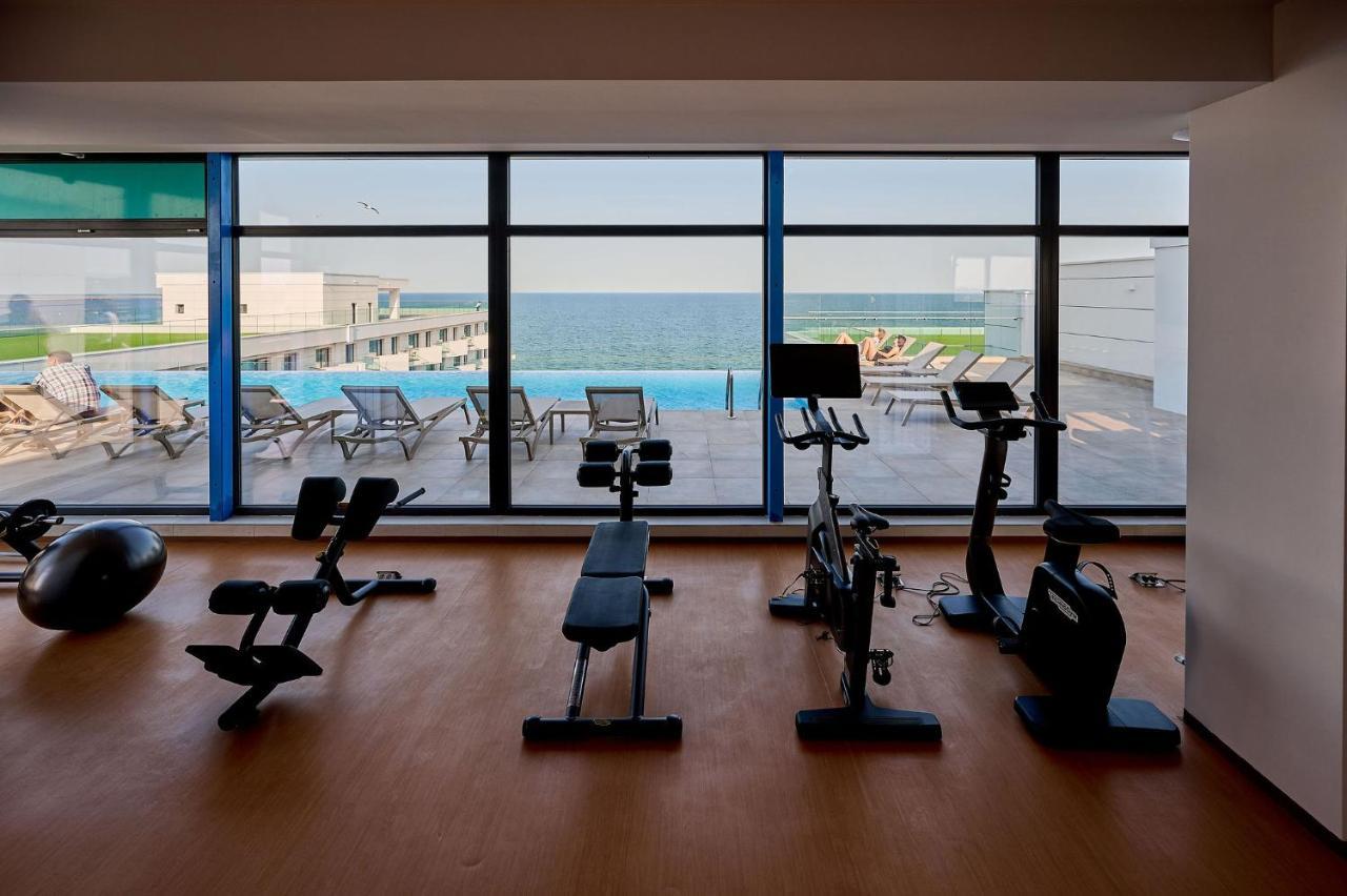 Wave N' Sea Apartment In Infinity Beach Resort - Parking Mamaia Bagian luar foto