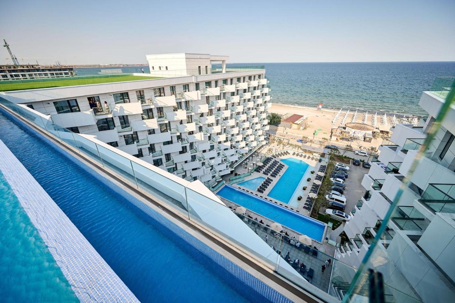 Wave N' Sea Apartment In Infinity Beach Resort - Parking Mamaia Bagian luar foto
